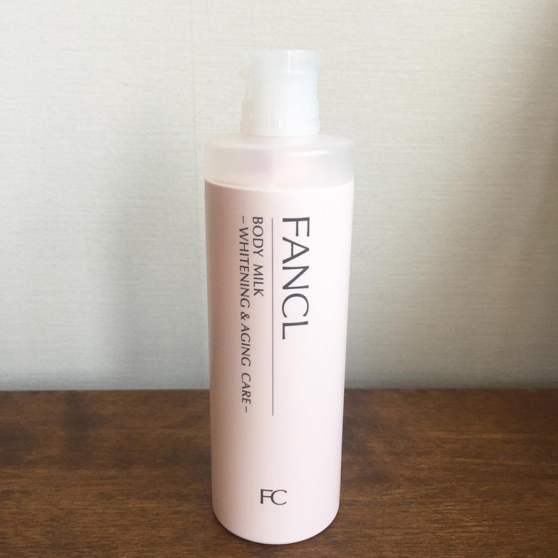 Kem dưỡng Fancl Body Milk – Whitening and aging care