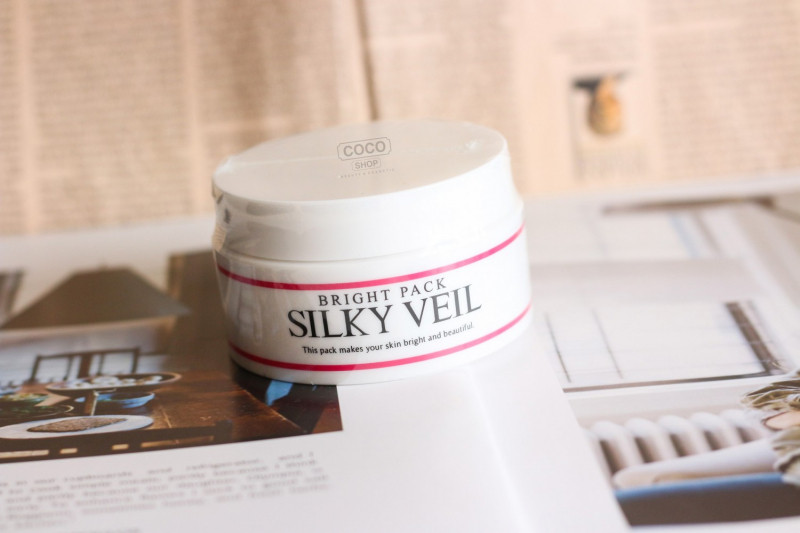 Kem trắng da toàn thân Silky Veil Nhật Bản