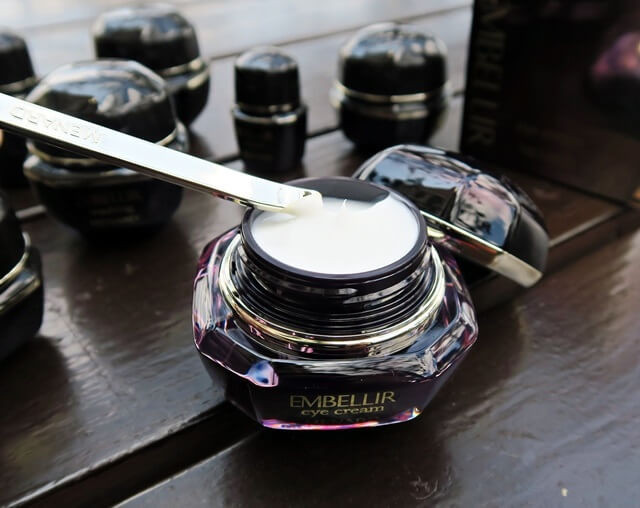 Menard Embellir Eye Cream