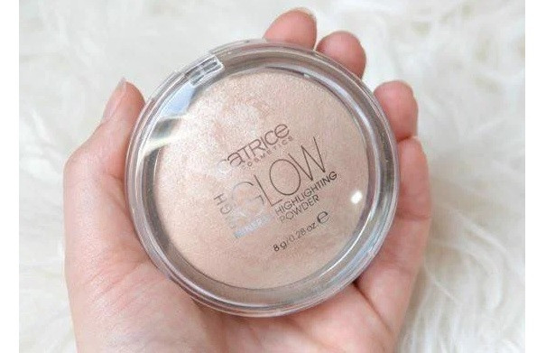 Catrice High Glow Mineral Highlighting Powder