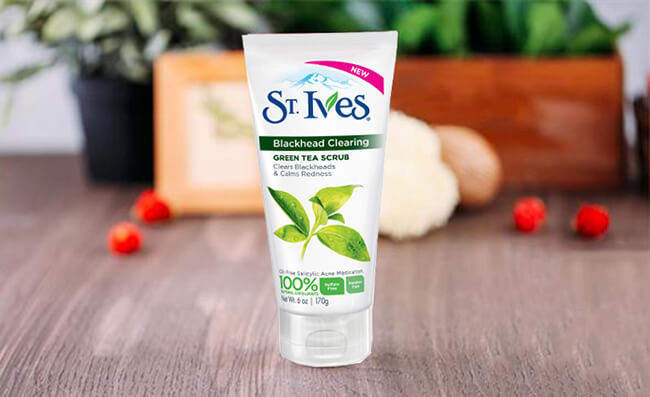 Tẩy tế bào chết giảm mụn sưng đỏ Stives Green Tea Scrub