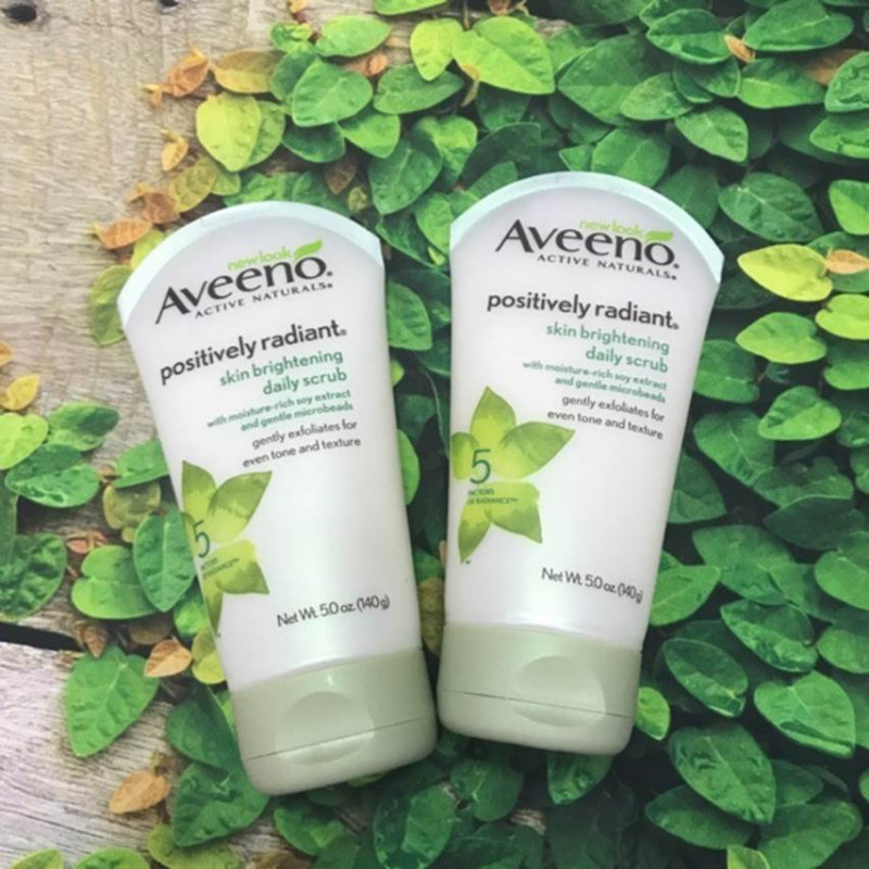 Aveeno Skin Brightening Daily Scrub