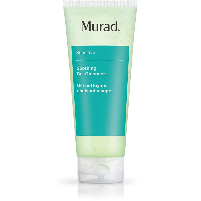 Điểm đặc biệt của sữa rửa mặt Murad Soothing Gel Cleanser chính là được chiết xuất từ Goji Berry, mang đến khả năng chống oxy hoá da hiệu quả, vừa làm sạch sâu vừa cung cấp ẩm và giữ cho làn da mịn mướt không bị khô.