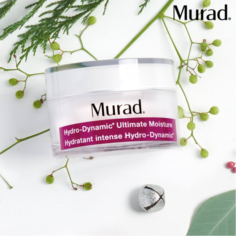 Những ai sở hữu làn da khô thì không thể bỏ qua sản phẩm kem dưỡng siêu cấp ẩm có tên Murad Hydro-Dynamic Ultimate Moisture.