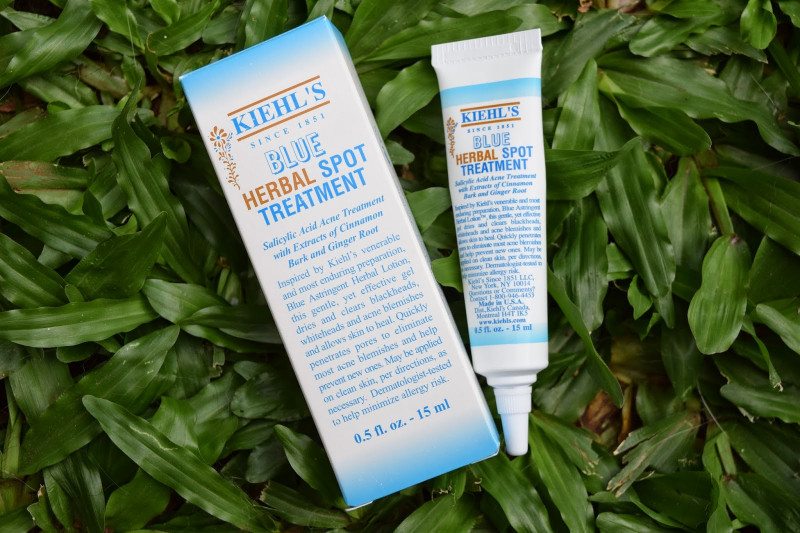 Kiehl's Blue Herbal Spot Treatment