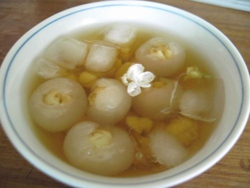 Chè sen Long Nhãn