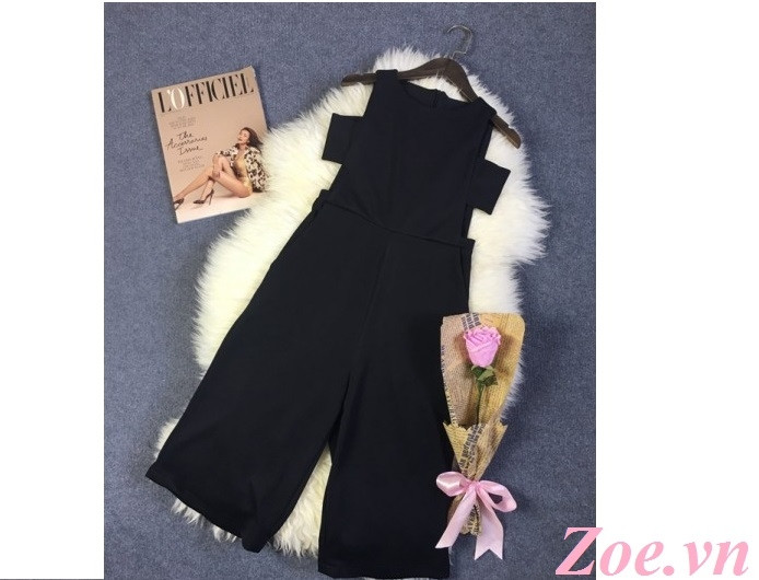 Các sản phẩm jumpsuit và playsuit tại Zoe.vn đều có chất lượng tốt với mức giá dễ chịu