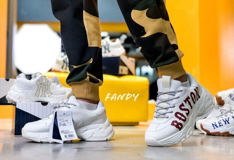 Sneaker Fandy Tam Kỳ