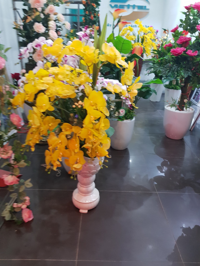 Cửa hàng hoa lụa - tranh trang trí Tuấn Hằng