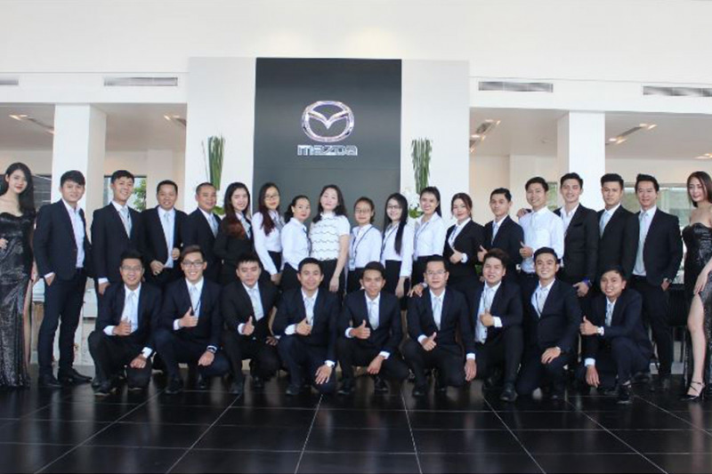 Showroom Mazda Bình Tân