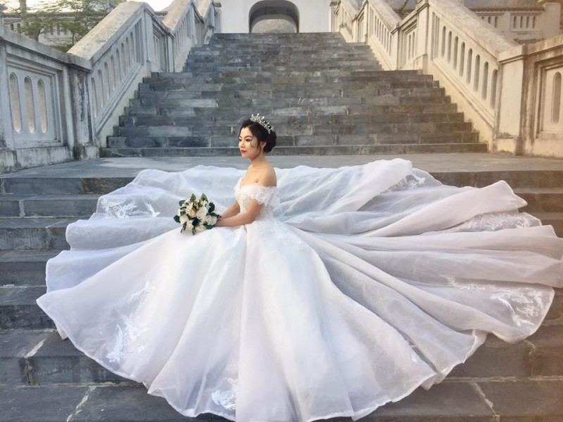 Juliette Bridal