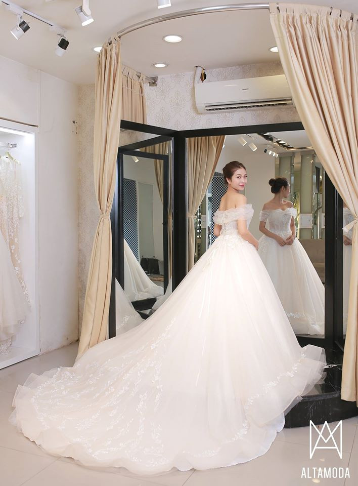 Altamoda Bridal & Boutique