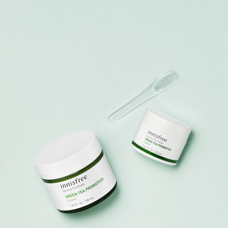 Kem dưỡng ẩm Innisfree Derma Formula Green Tea