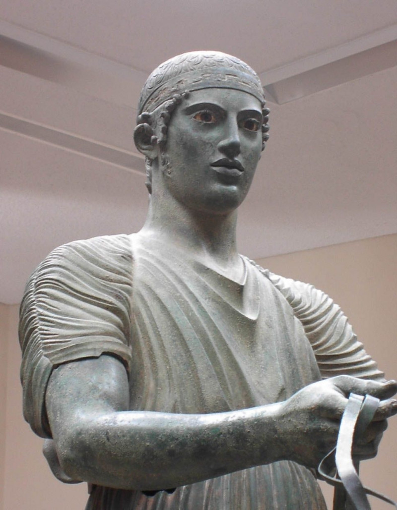 Bức tượng Charioteer of Delphi