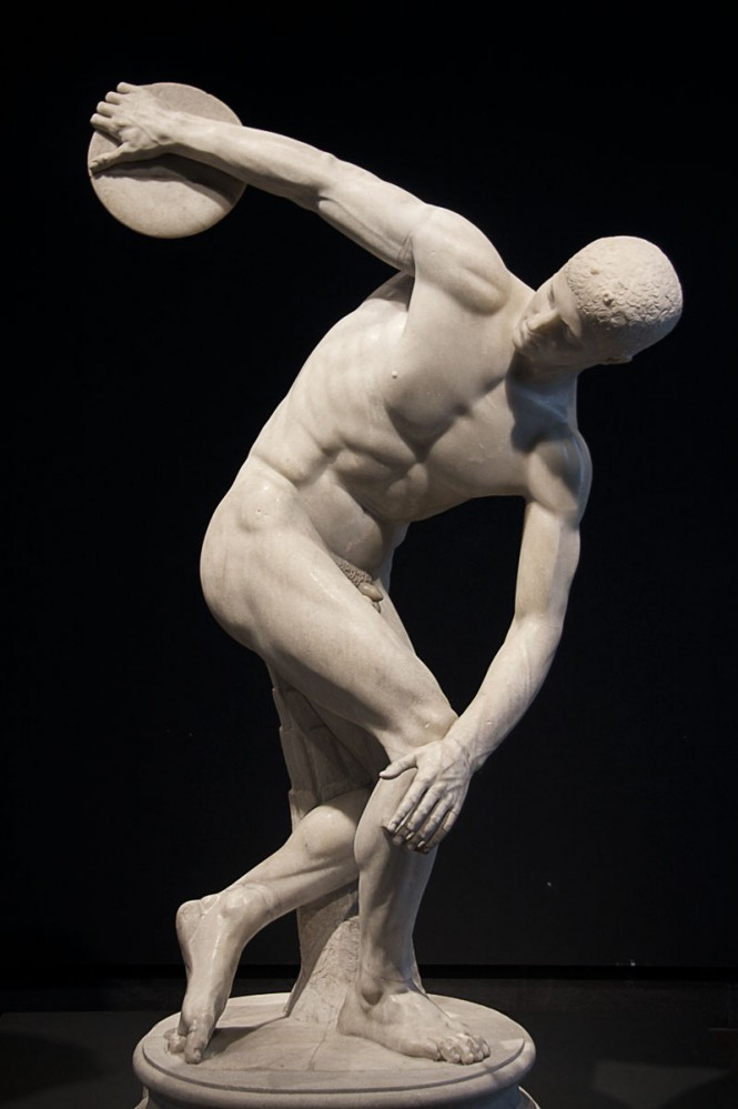 Tượng The Discobolus Of Myron (Lực Sĩ Ném Dĩa Của Myron)