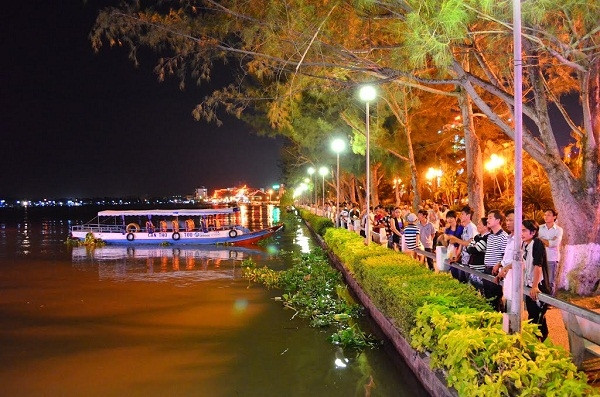 Bến Ninh Kiều xinh đẹp của thành phố Cần Thơ