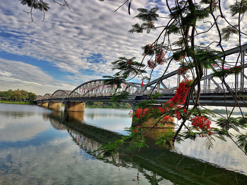 Sông Hương - con Sông biểu tượng xứ Huế