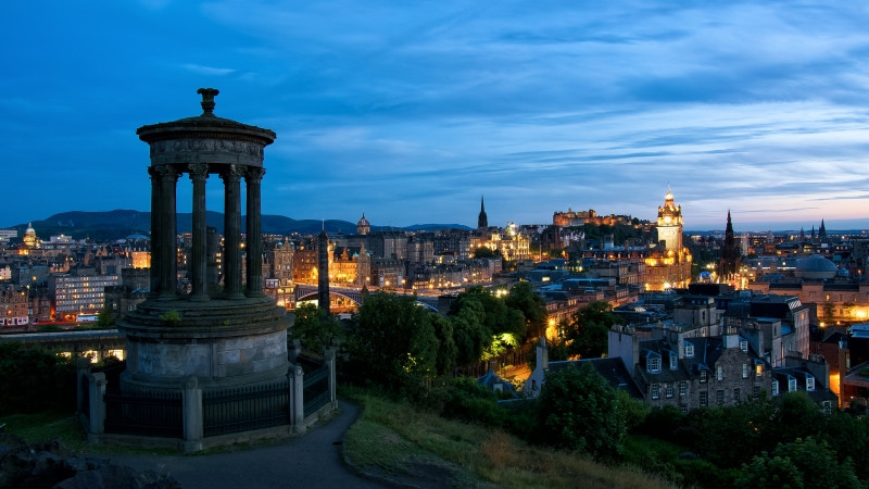 Edinburgh - thủ đô lãng mạn của Scotland
