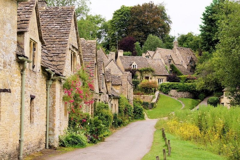 Những ngôi nhà trở thành di tích lịch sử ở làng Bibury, Anh