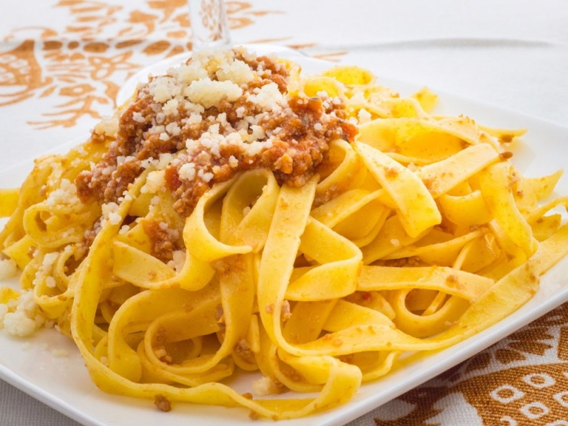 Thành phố Bologna của Italy là nơi khai sinh ra món Tagliatelle alla Bolognese nổi tiếng