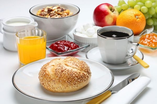 Bữa sáng rất quan trọng, ăn sáng giúp cơ thể có năng lượng làm việc học tập, ăn sáng giúp đẩy lùi được ung thư.
