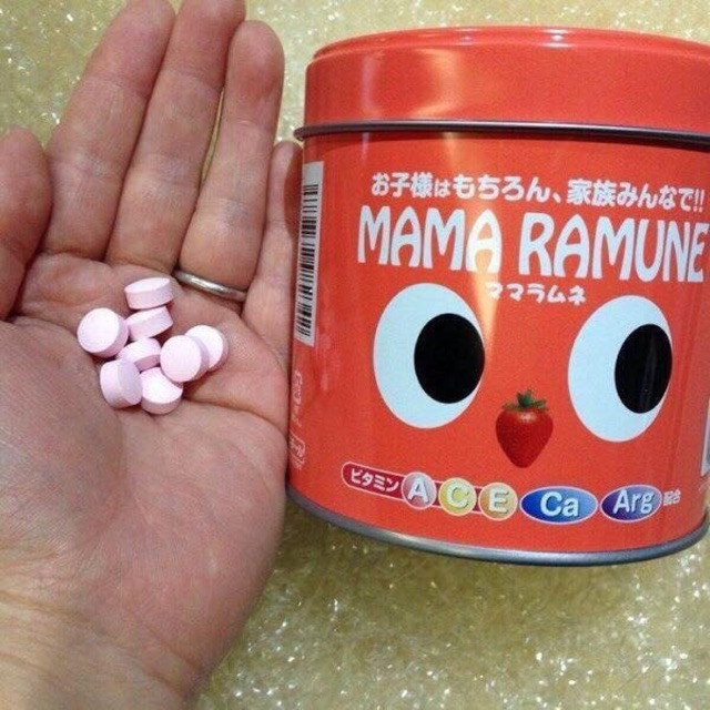 Kẹo cho trẻ biếng ăn Mama Ramune vị dâu 200 viên Nhật Bản