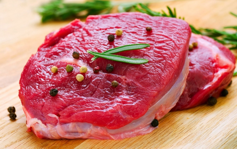 Một miếng thịt bò nạc chứa 31g protein