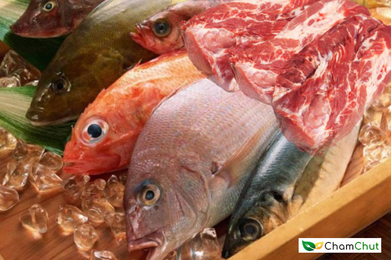 Bạn không nên bảo quản cá trong tủ lạnh quá lâu