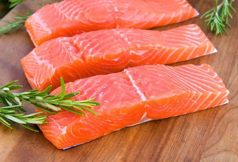 Những chất dinh dưỡng hữu ích trong cá hồi có thể bảo vệ võng mạc và ngăn ngừa mù lòa