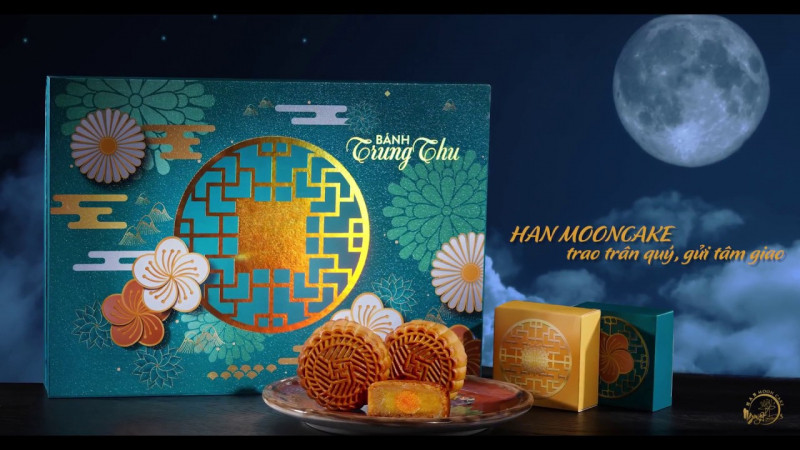 HAN moon cake