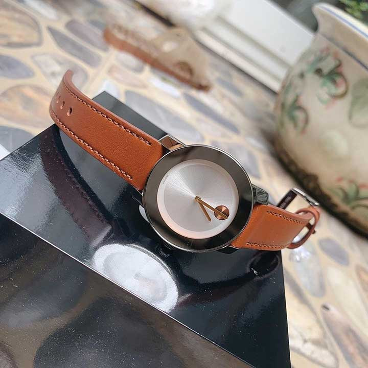 Đồng hồ Movado