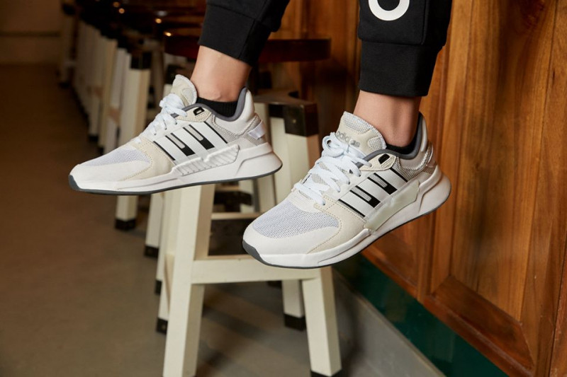 Thương hiệu Adidas