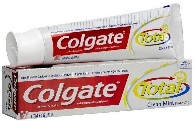 Kem đánh răng Colgate