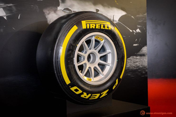 Lốp xe máy Pirelli