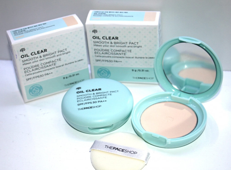 TFS Oil Clear Blotting Pact
