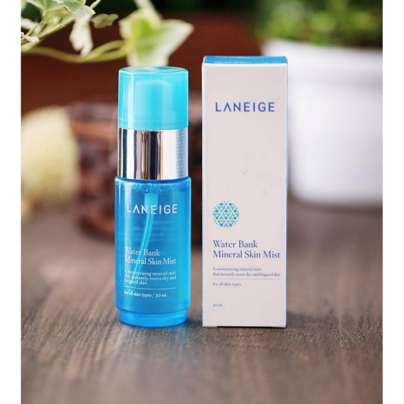 Xịt Khoáng Laneige Water Bank Mineral Skin Mist của thương hiệu Laneige