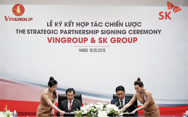 SK Group dành 1 tỷ USD để mua 6.15% vốn điều lệ của Vingroup.