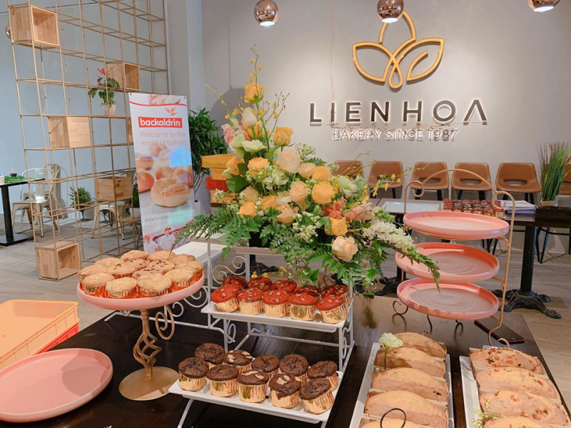 Liên Hoa Bakery & Restaurant