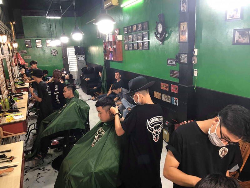 HIẾU BARBER SHOP