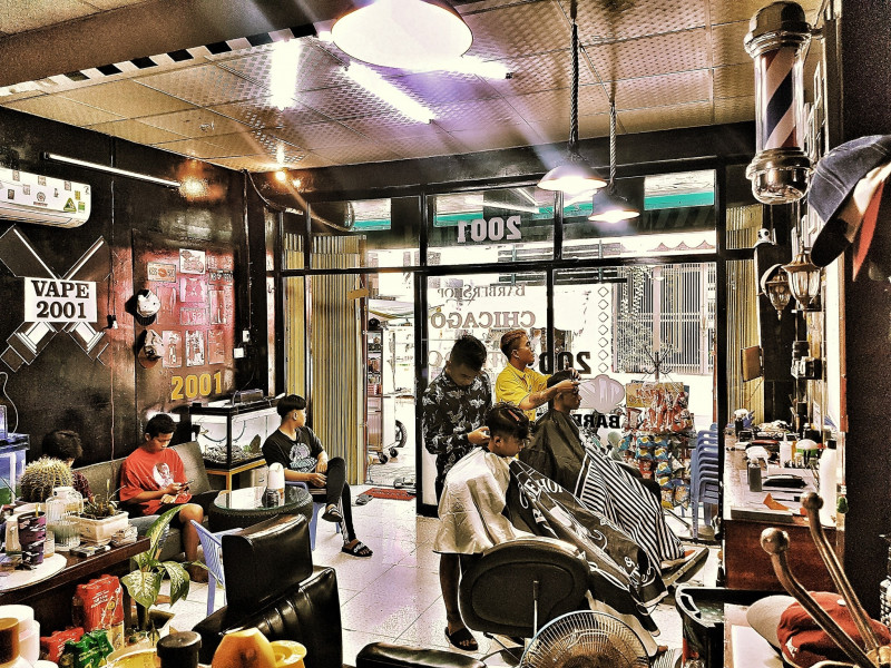 2001 BarberShop