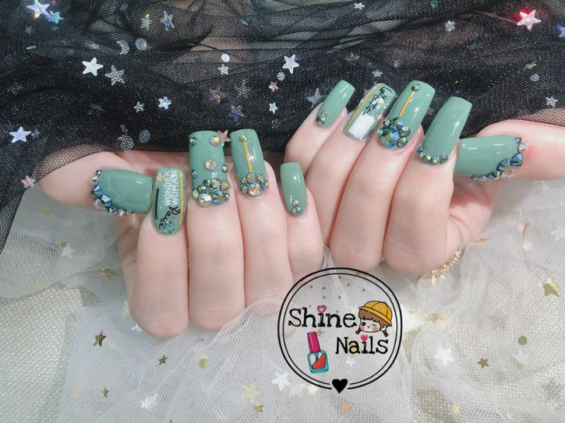 Shine Nails & Beauty