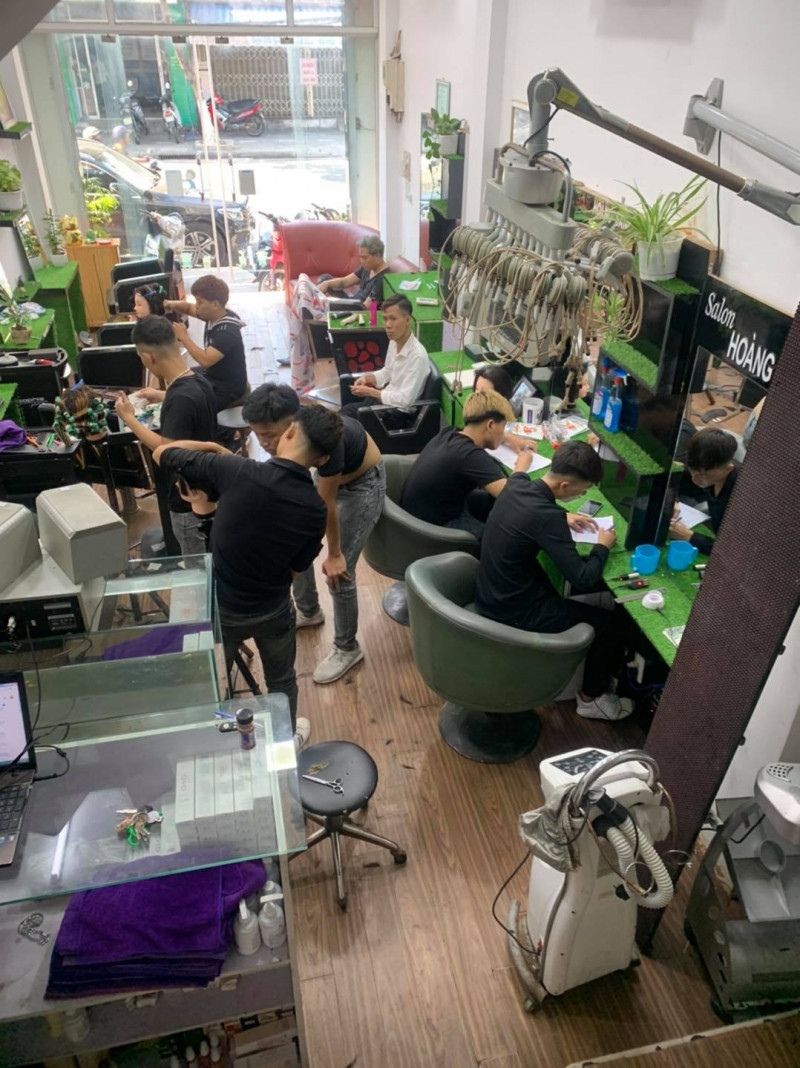 Hair Salon Hoàng Sanh