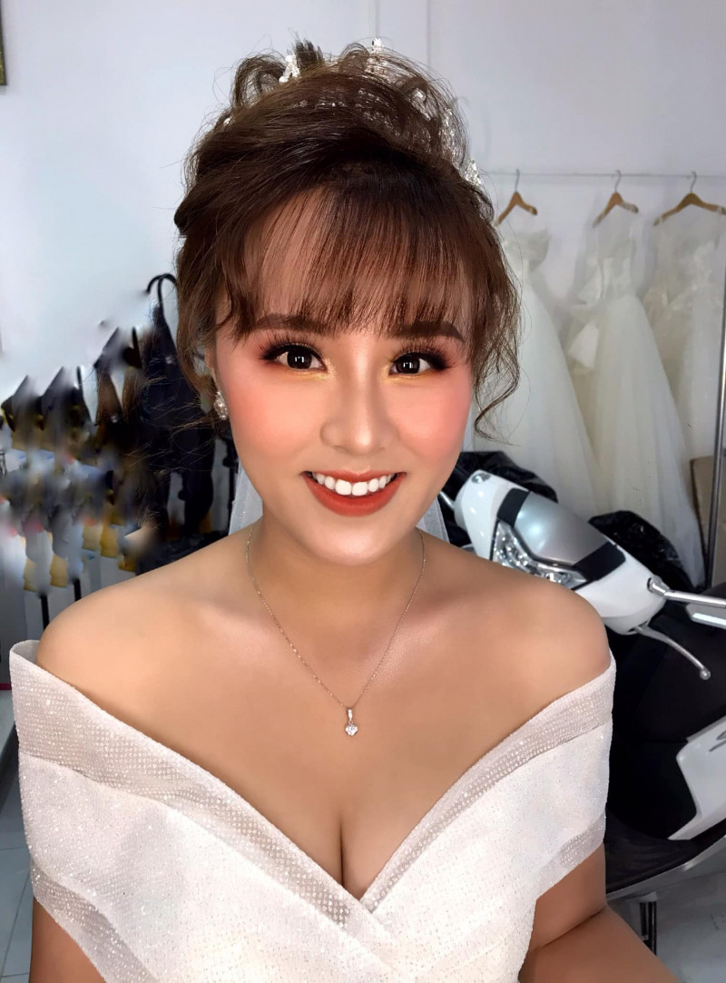 Nhat Vy Truong Make Up (Zy Make Up)