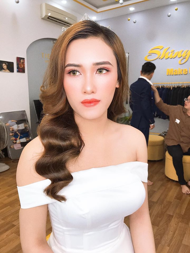 Trâm Lê make Up (Shiny Quỳnh studio)