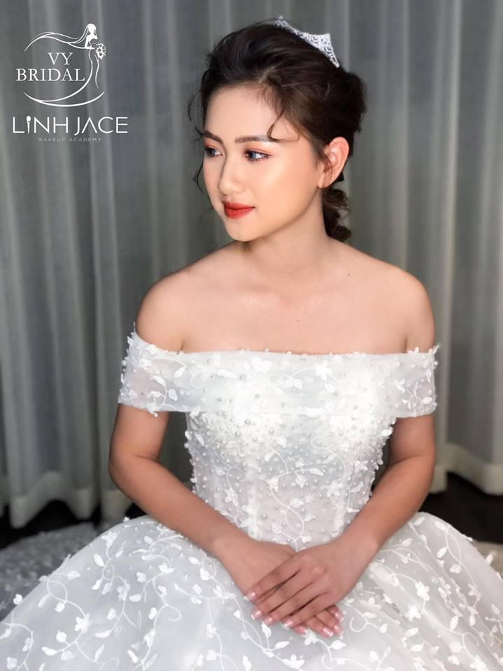 Linh Jace Makeup Store