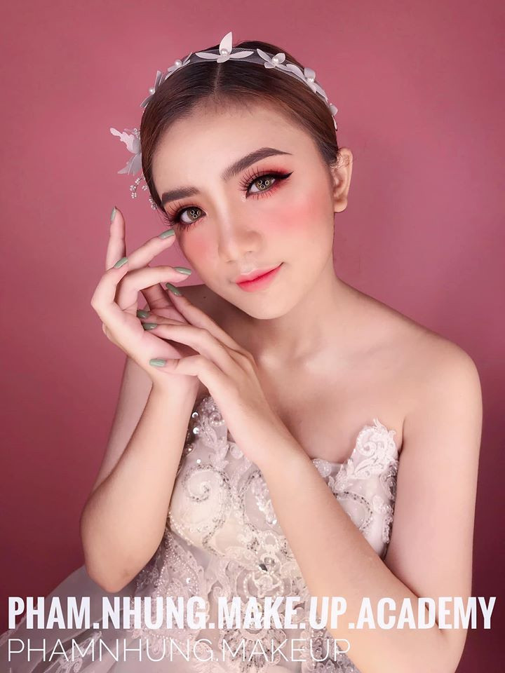 Phạm Nhung Bridal & Make Up Academy