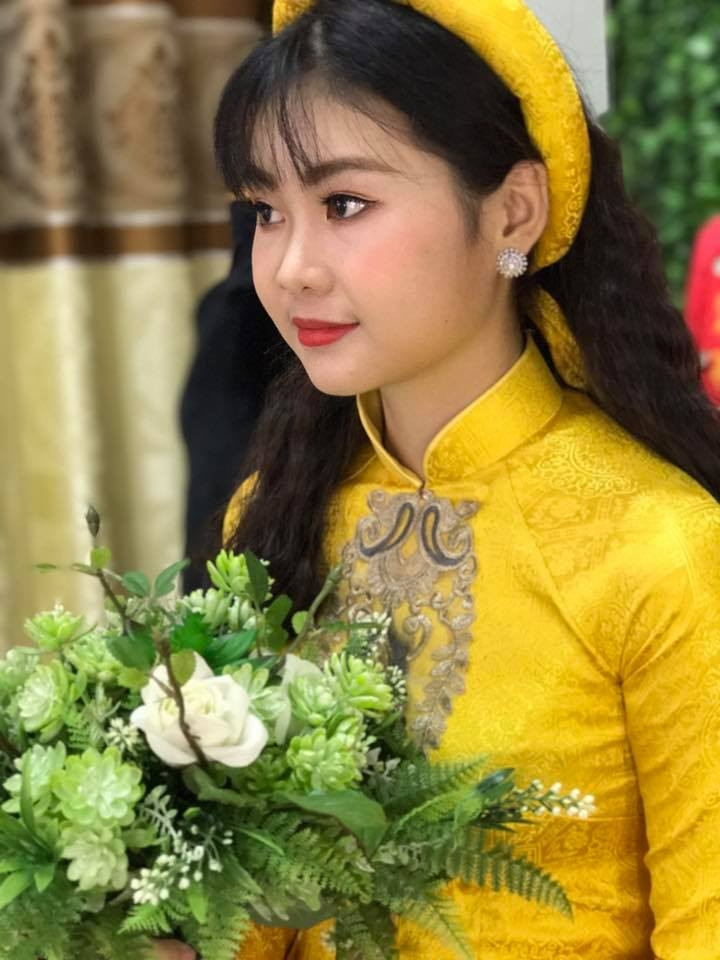 Cẩm Thuyền Make Up