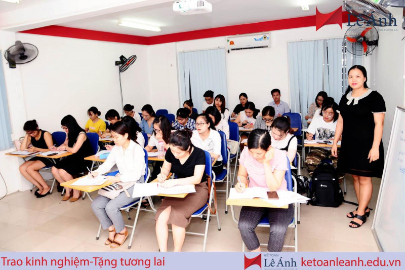 Trung tâm kế toán- xuất nhập khẩu Lê Ánh