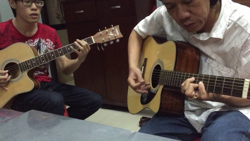 Học viên tiến bộ rõ rệt sau khi kết thúc khóa học tại CLB Guitar cổ điển Hà Nội.