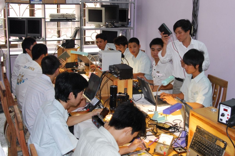 Trung tâm dạy nghề quận Tân Bình - địa chỉ dạy sửa chữa điện lạnh uy tín tại TPHCM (ảnh minh họa)